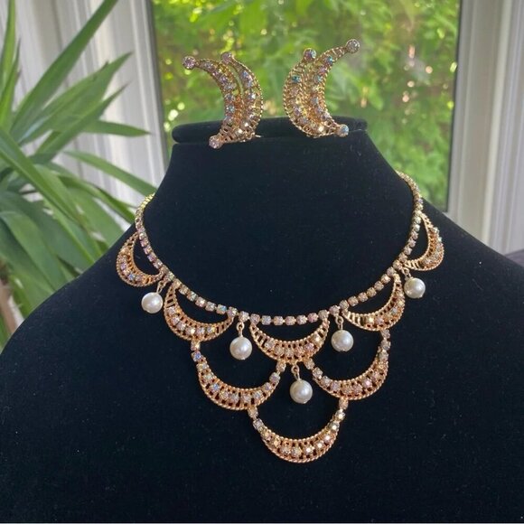 Vintage Stunning Crystal Rhinestone and Pearl Bib Necklace and Earring Set - Picture 1 of 16